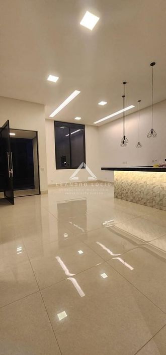 Casa à venda 3 Quartos, 3 Suites, 2 Vagas, 360M², Terras Alpha Residencial 2, Senador Canedo - GO |