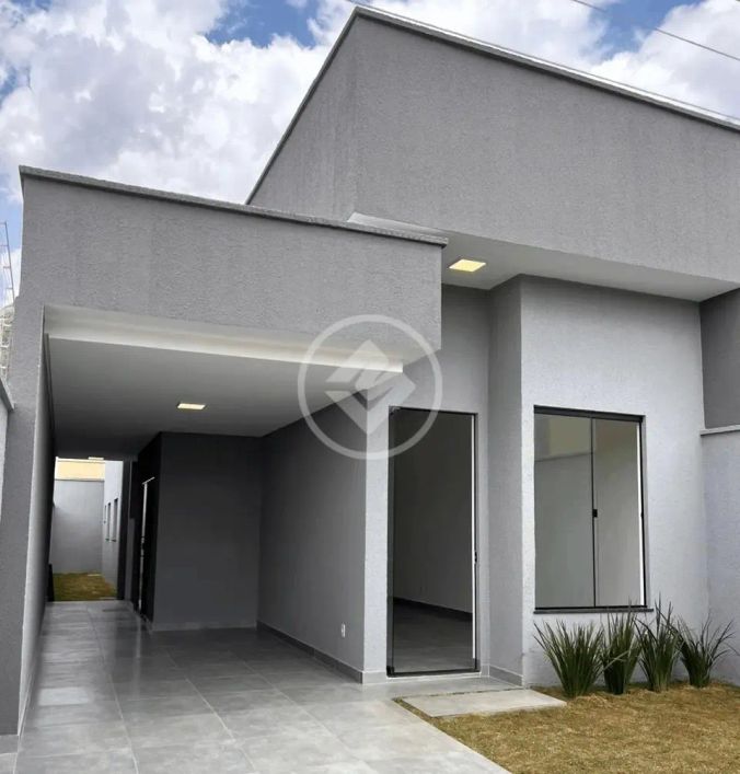 Casa a venda no Setor São Francisco, com 166 m²sendo 114 m² de área construída. codigo: 45052