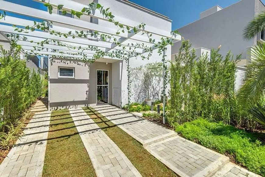 Ágio Sobrado Jardins Berlim Casa em Condomínio com 3 Quarto(s) e 4 banheiro(s) à Venda, 150.4 por R$