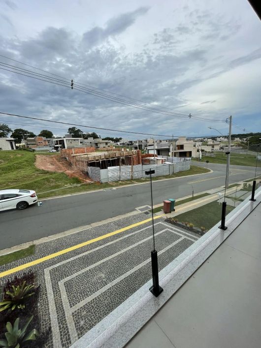 Casa Jardins Bolonha 360m²