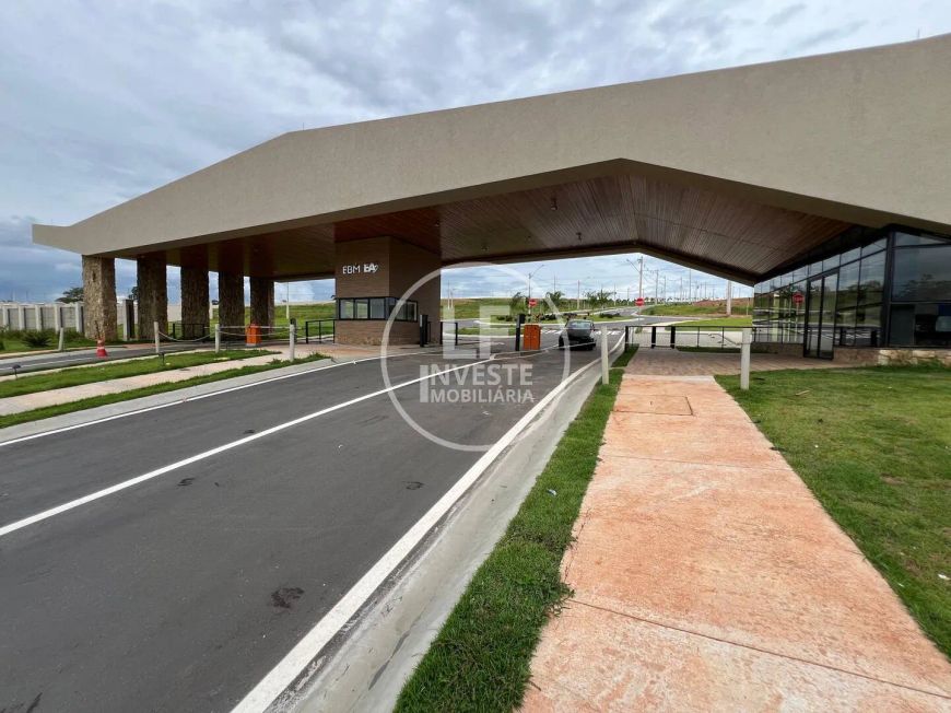 Lote no Vinhas Flamboyant | 341,47m² 10,9m de frente | Lazer no condomínio