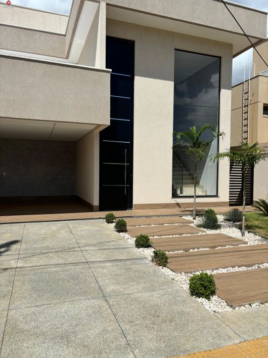 CASA RESIDENCIAL em SENADOR CANEDO - GO, JARDINS BOLONHA