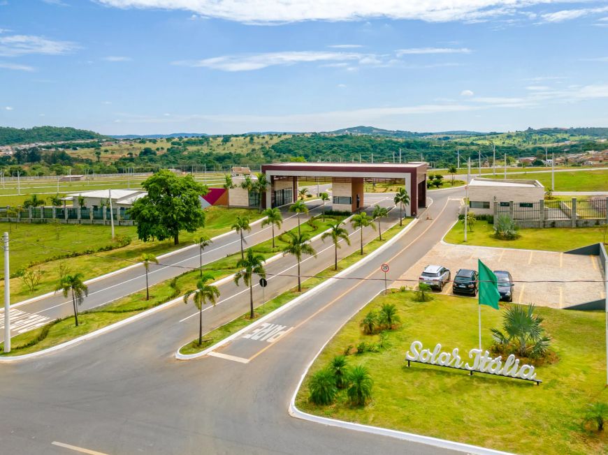 Vendo lote a preço de oportunidade! Condomínio Solar Itália lote 300 metros em Senador Canedo - GO