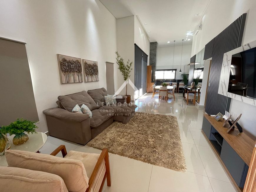 Casa à venda 3 Quartos, 3 Suites, 2 Vagas, 300M², Terras Alpha Residencial 2, Senador Canedo - GO |