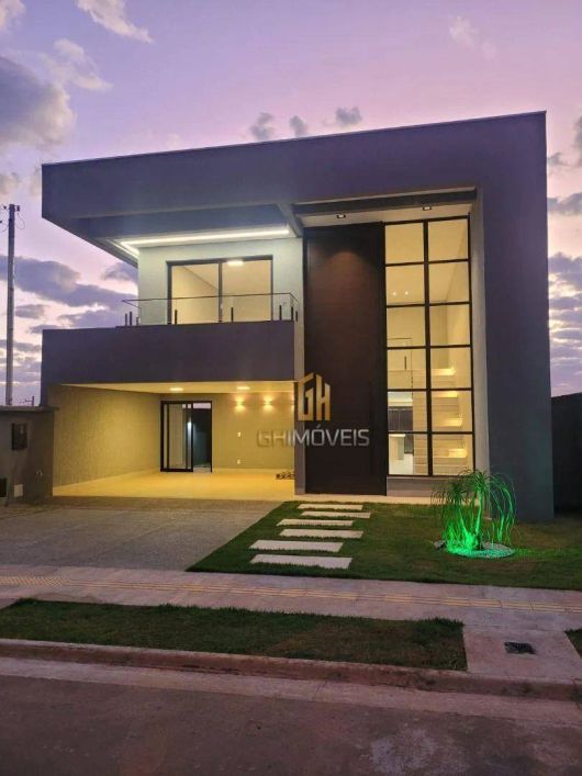 Sobrado à venda, 210 m² por R$ 1.600.000,00 - Jardins Capri - Senador Canedo/GO