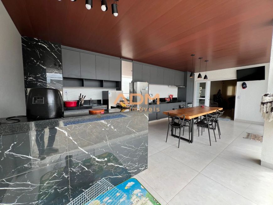 Casa 3Q sendo 1 Suíte | Cond. Fechado LES ARCS