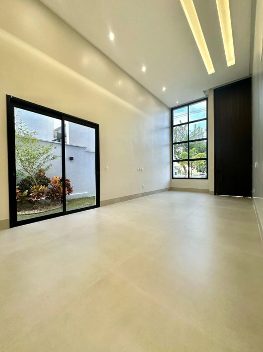 Casa de 3 suites em condomínio fechado