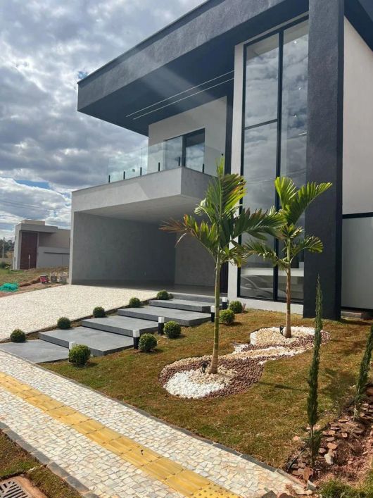 Sobrado - Jardins Bolonha Casa em Condomínio com 4 Quarto(s) e 4 banheiro(s) à Venda, 223.14 por R$