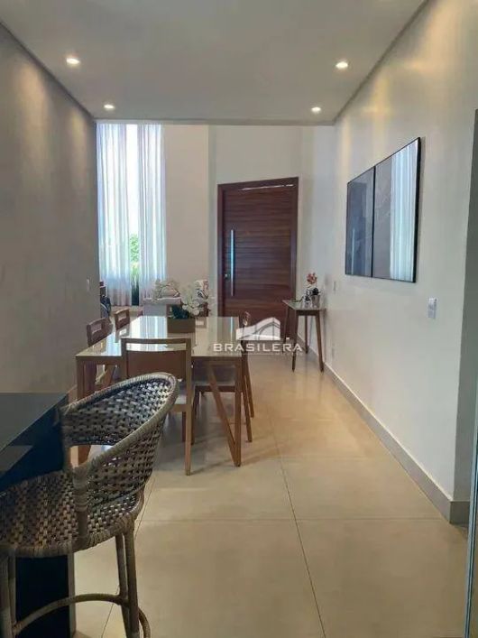 Casa com 3 dormitórios à venda, 184 m² por R$ 1.320.000 - 1352 - Senador Canedo/GO