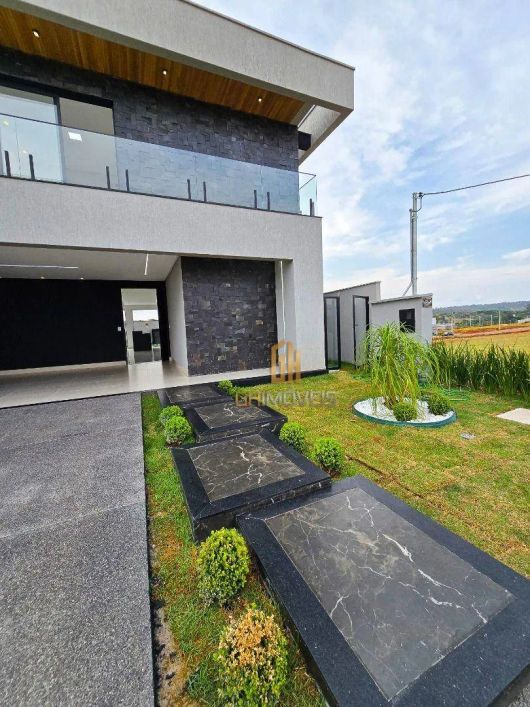 Sobrado à venda, 205 m² por R$ 1.550.000,00 - Jardins Parma - Senador Canedo/GO