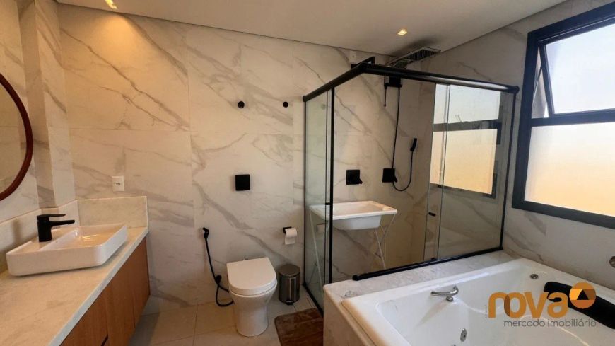 Casa com 4 quartos e 4 suites no Jardins Porto