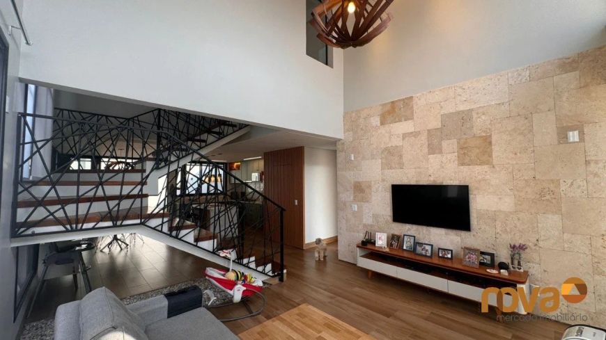 Casa com 4 quartos e 4 suites no Jardins Porto