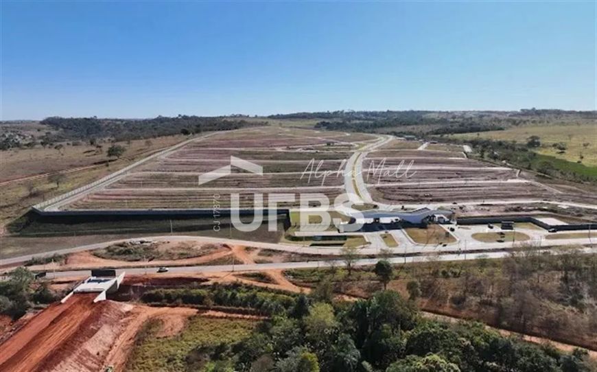 Lote de Esquina no Vinhas Flamboyant