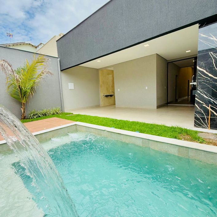 Casa nova com Piscina 03 quartos próximo ao Bretas do Canedo-Go