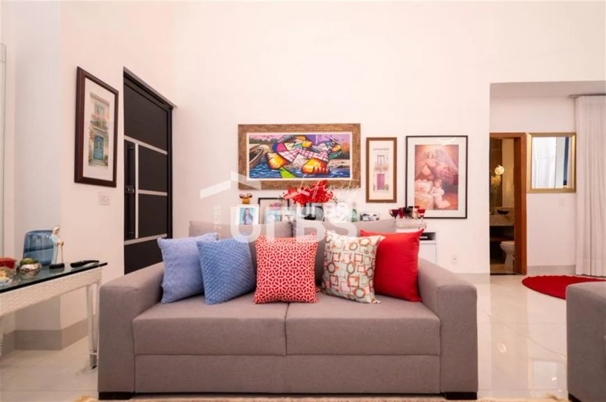 Jardim Veneza - Casa de Condomínio 3 quartos, sendo 3 suítes