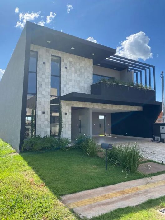 Sobrado em Condomínio para Venda em Senador Canedo, Jardins Capri, 4 dormitórios, 4 suítes, 5 banhei