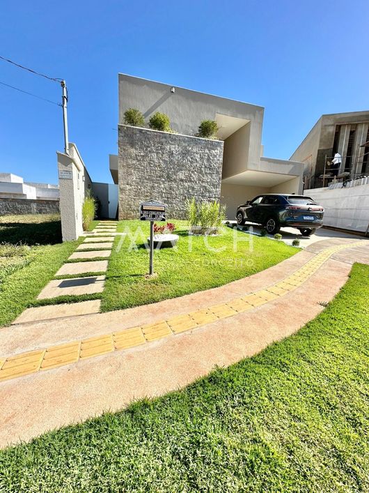 Casa 3 suítes, Jardins Bolonha