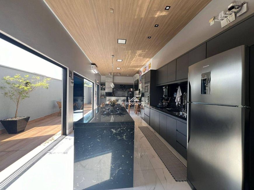 Casa com 3 dormitórios à venda, 160 m² por R$ 1.100.000,00 - Jardins Bolonha - Senador Canedo/GO