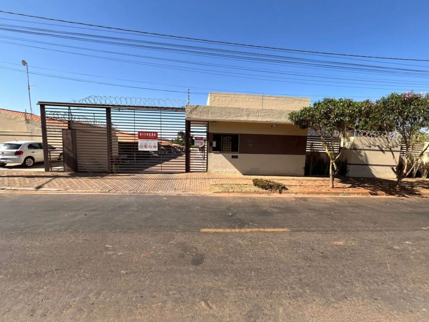 Casa com 3 quartos à venda, 180 m² por R$ 379.900 - Sítios Vale das Brisas - Senador Canedo/GO