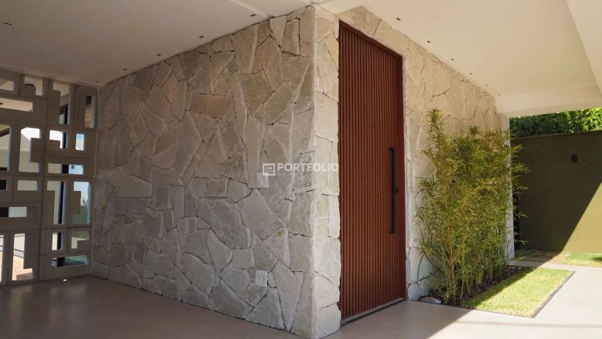 Sobrado com 3 dormitórios à venda, 273 m² por R$ 2.450.000,00 - Jardins Nápoles - Senador Canedo/GO