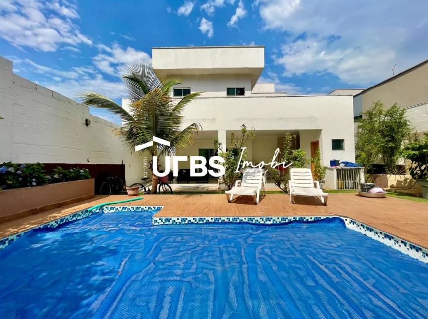 Jardim Veneza - Casa de Condomínio 4 quartos, sendo 3 suítes