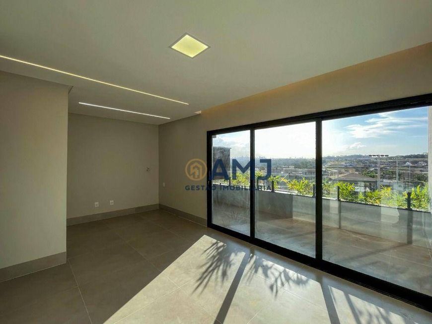 Sobrado Jardins Capri com 4 suítes