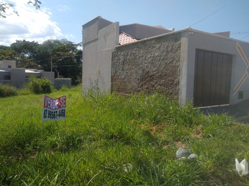 Lote/Terreno para venda possui 253 metros quadrados