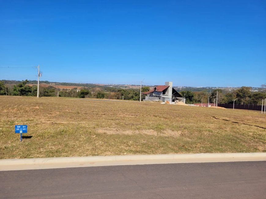 Lote 277m2 Condomínio Jardins Capri Lote à Venda, 277 por R$ 273.000 no setor Setor Comercial VN1474
