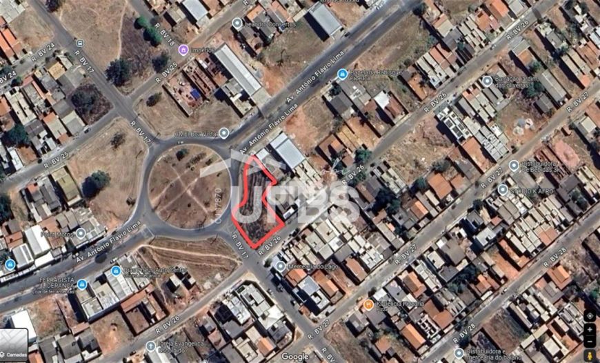 Três lotes de esquina a venda na melhor localização de Senador Canedo