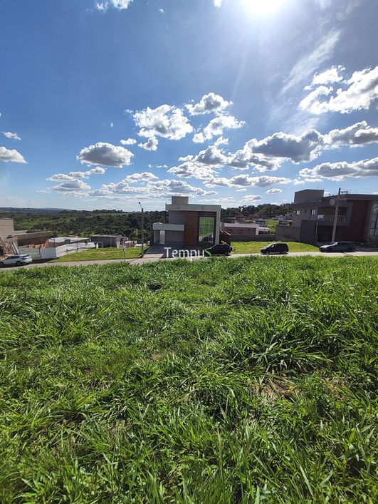 Terreno em Condomínio em Jardins Bolonha, Senador Canedo/GO