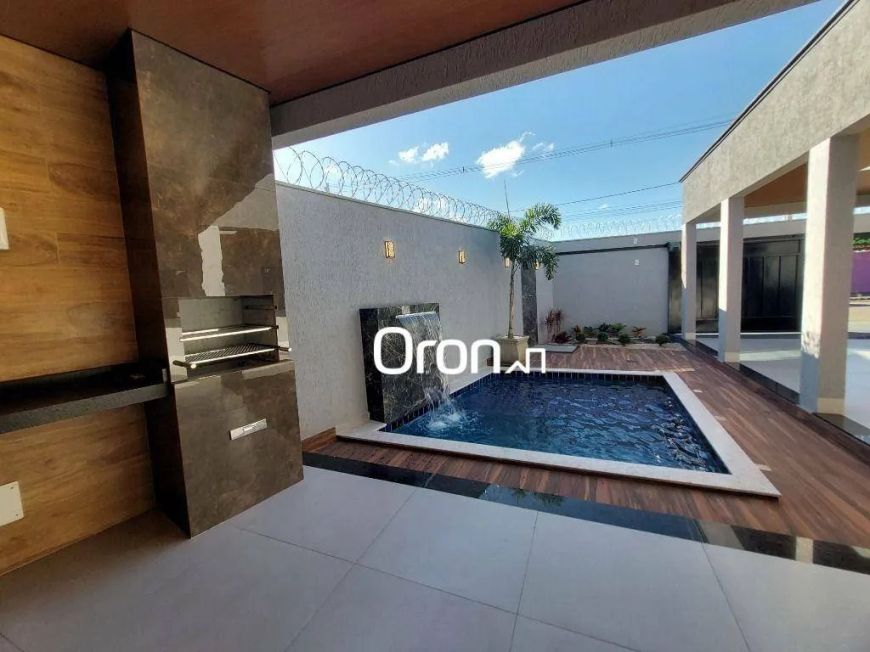 Casa com 3 dormitórios à venda, 150 m² por R$ 749.000,00 - Parque Industrial - Senador Canedo/GO
