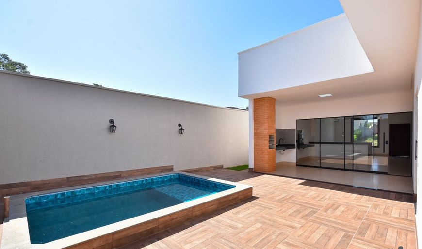 Casa de condomínio térrea para venda possui 135 metros quadrados com 3 quartos