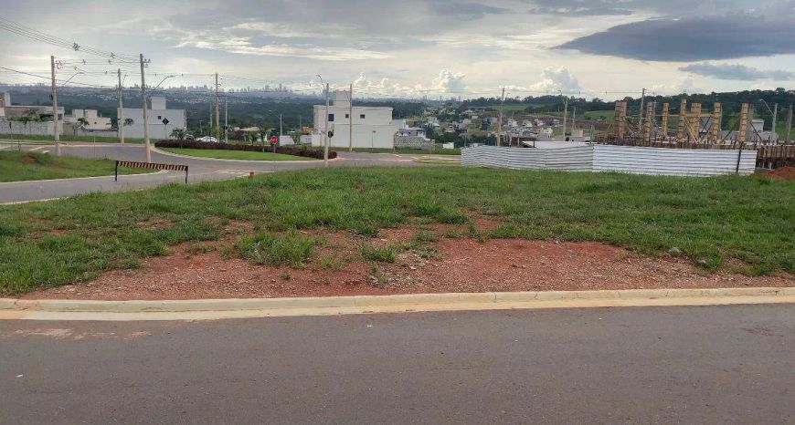 📍 Vendo lote de Esquina no Jardins Parma