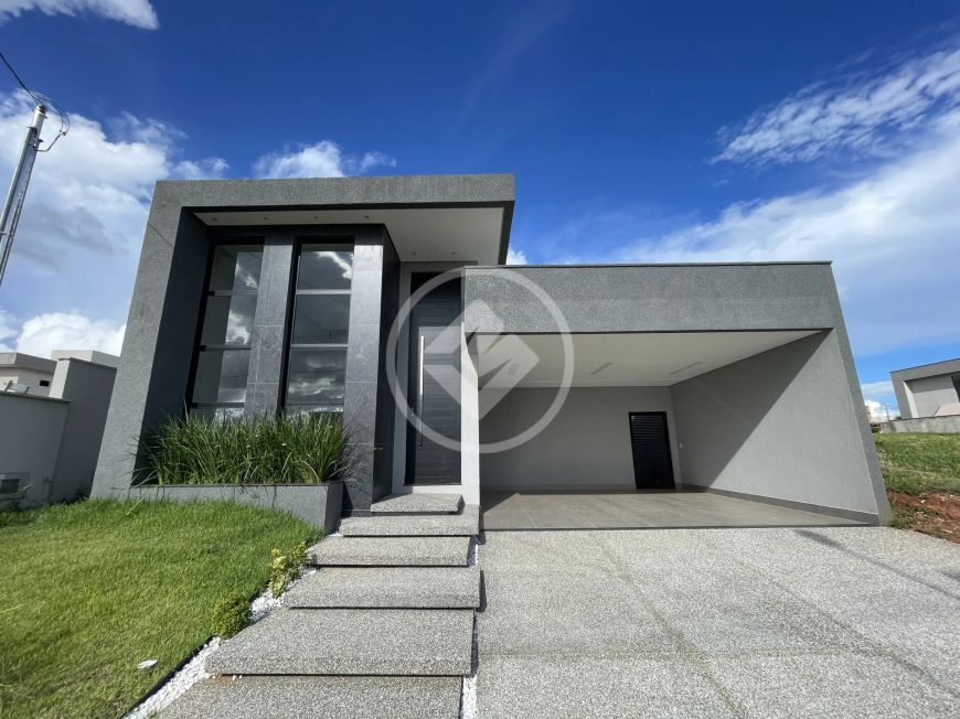 REF: Office2345 Casa no condomínio Jardins Bolonha sendo 3 quartos com 160m²,Senador Canedo-GO codig