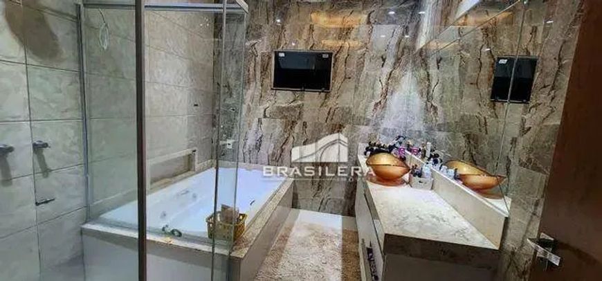Sobrado com 5 dormitórios à venda, 310 m² por R$ 2.200.000 - 1352 - Senador Canedo/GO