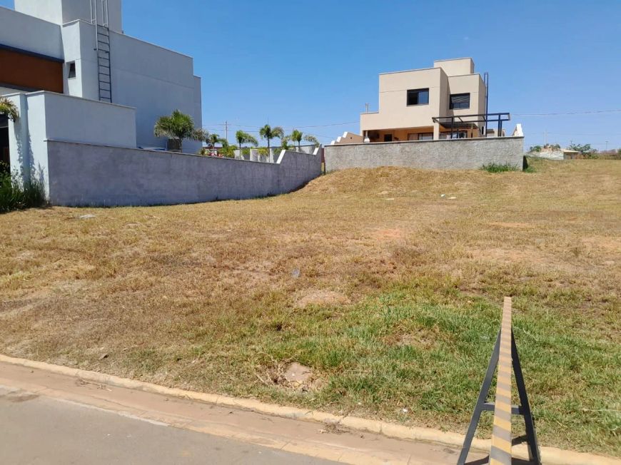 Ágio Lote Jardins Capri Lote à Venda, 271.93 por R$ 330.000 no setor Jardins Capri VN23976