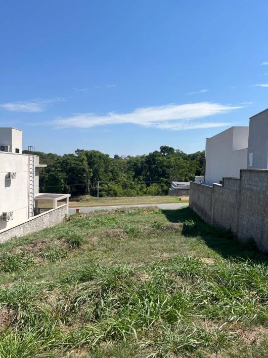 Ágio de lote nos Jardins Barcelona Lote à Venda, 300 por R$ 335.000 no setor Jardins Barcelona VN183