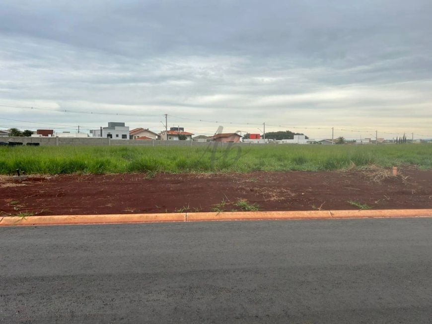 Lote/Terreno à Venda, 300 m² por R$ 450.000