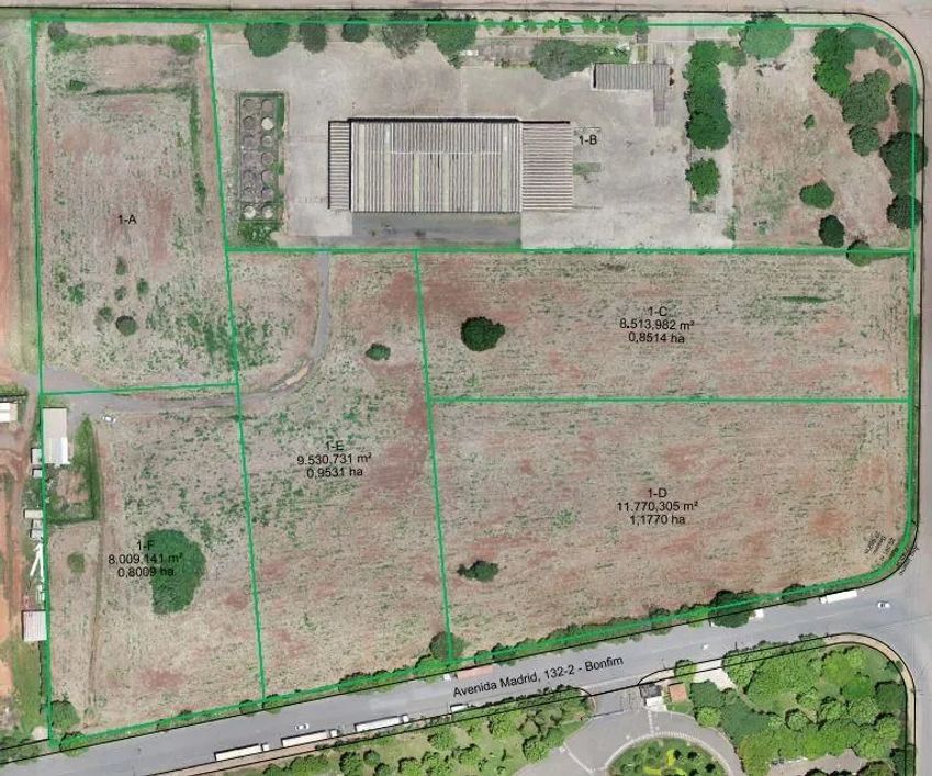 Terreno à venda em Paulínia, Cascata, com 38000 m²