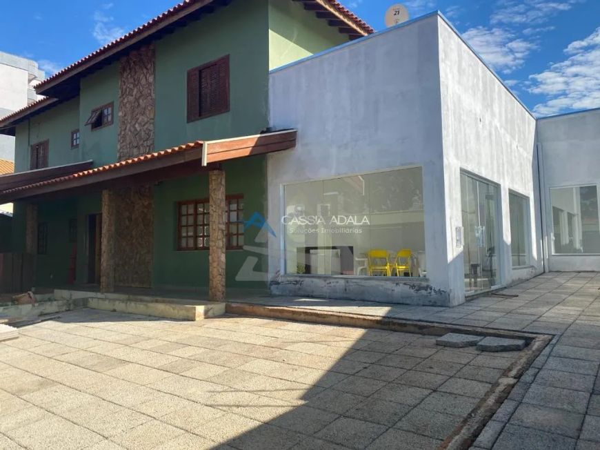 Casa à venda em Paulínia, Santa Terezinha, com 8 quartos, com 577 m²