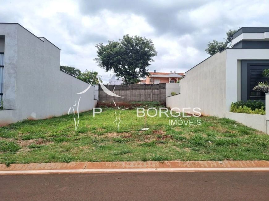 Terreno à venda no Cond Royal Garden-Pq Brasil 500-Paulínia