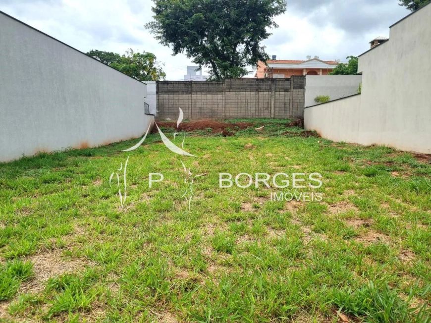 Terreno à venda no Cond Royal Garden-Pq Brasil 500-Paulínia