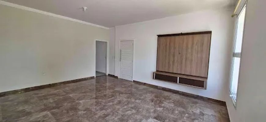 Casa com 3 dormitórios para alugar, 220 m² por R$ 5.505,00/mês - Condomínio Campos do Conde I - Paul