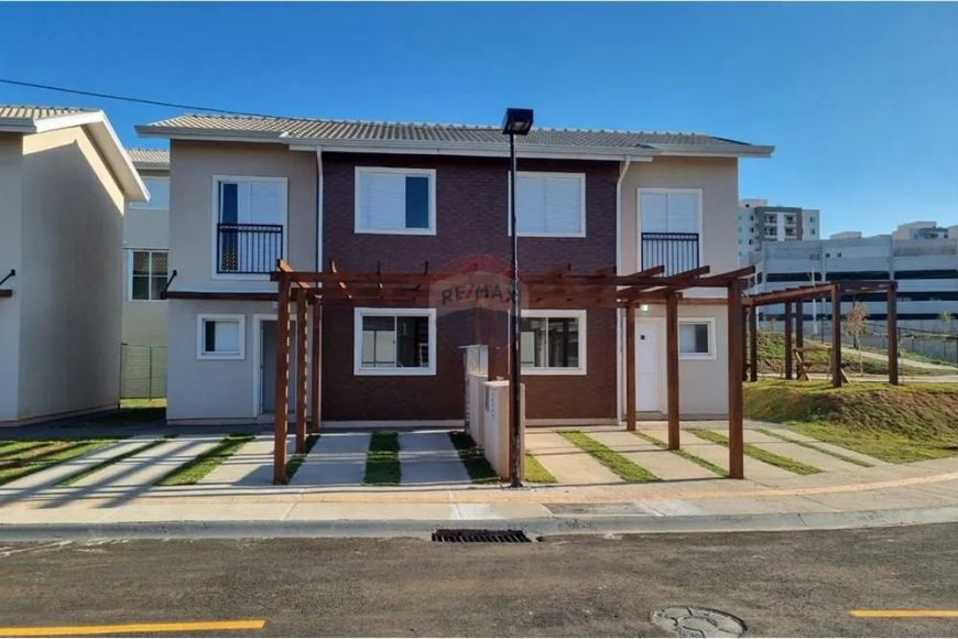 Casa para venda 2 quartos com suíte, 2 vagas de garagem no Cond. Brisa da Mata