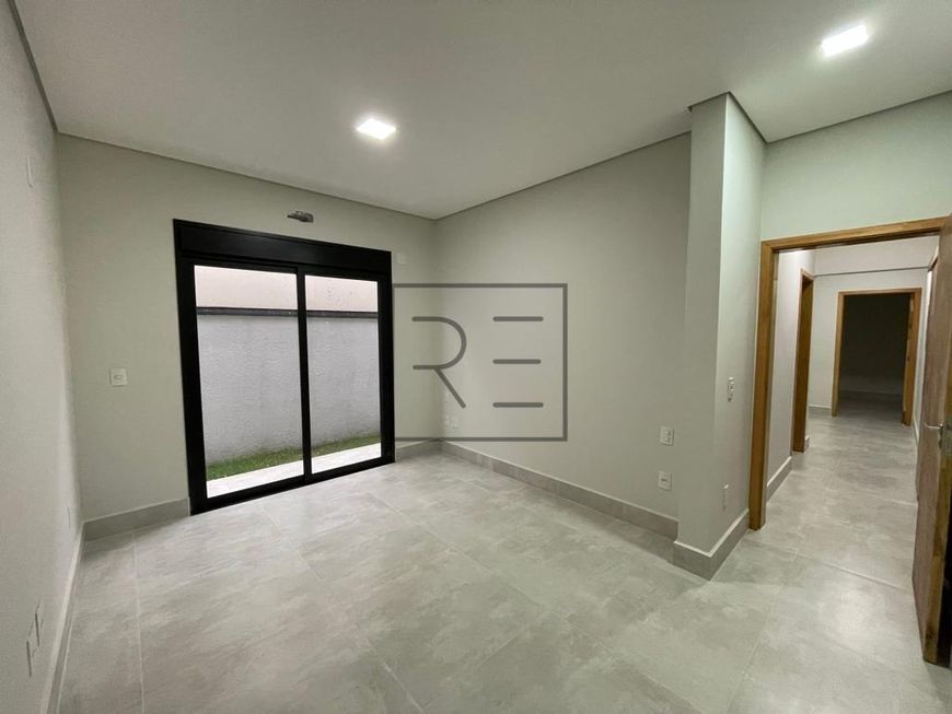 Casa térrea com 3 suítes em Paulínia