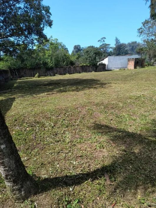 Excelente Terreno no Umuarama, Itanhaém – A Chance de Realizar Seu Sonho!