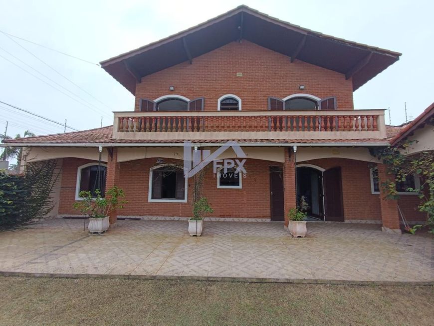 Casa para venda tem 180 metros quadrados com 4 quartos em Gaivota Praia - Itanhaém - SP