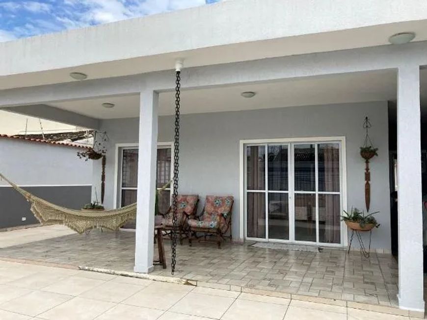 Casa para Venda em Itanhaém, Cibratel 2, 3 dormitórios, 2 suítes, 1 banheiro, 4 vagas