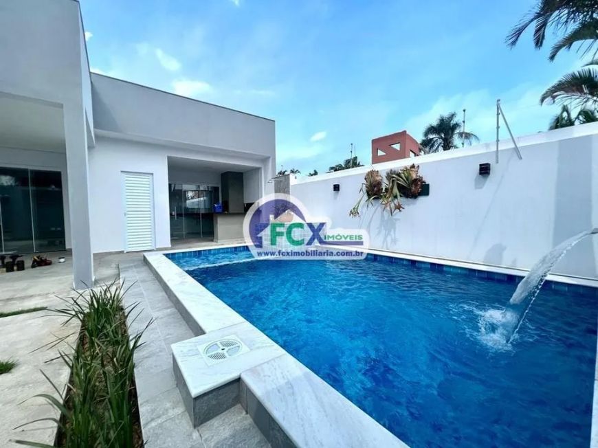 Casa para Venda no bairro Tupy, Itanhaém-SP