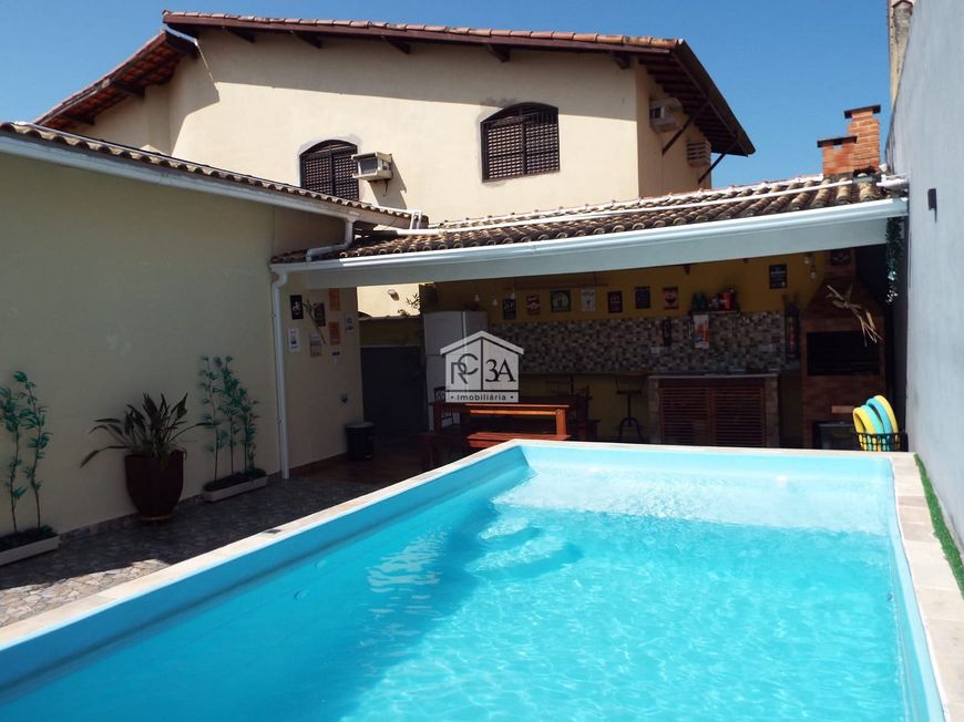 Lindíssima Casa com 3 dormitórios, 200 metros da praia à venda, 123 m² por R$ 550.000 - Jamaica - I